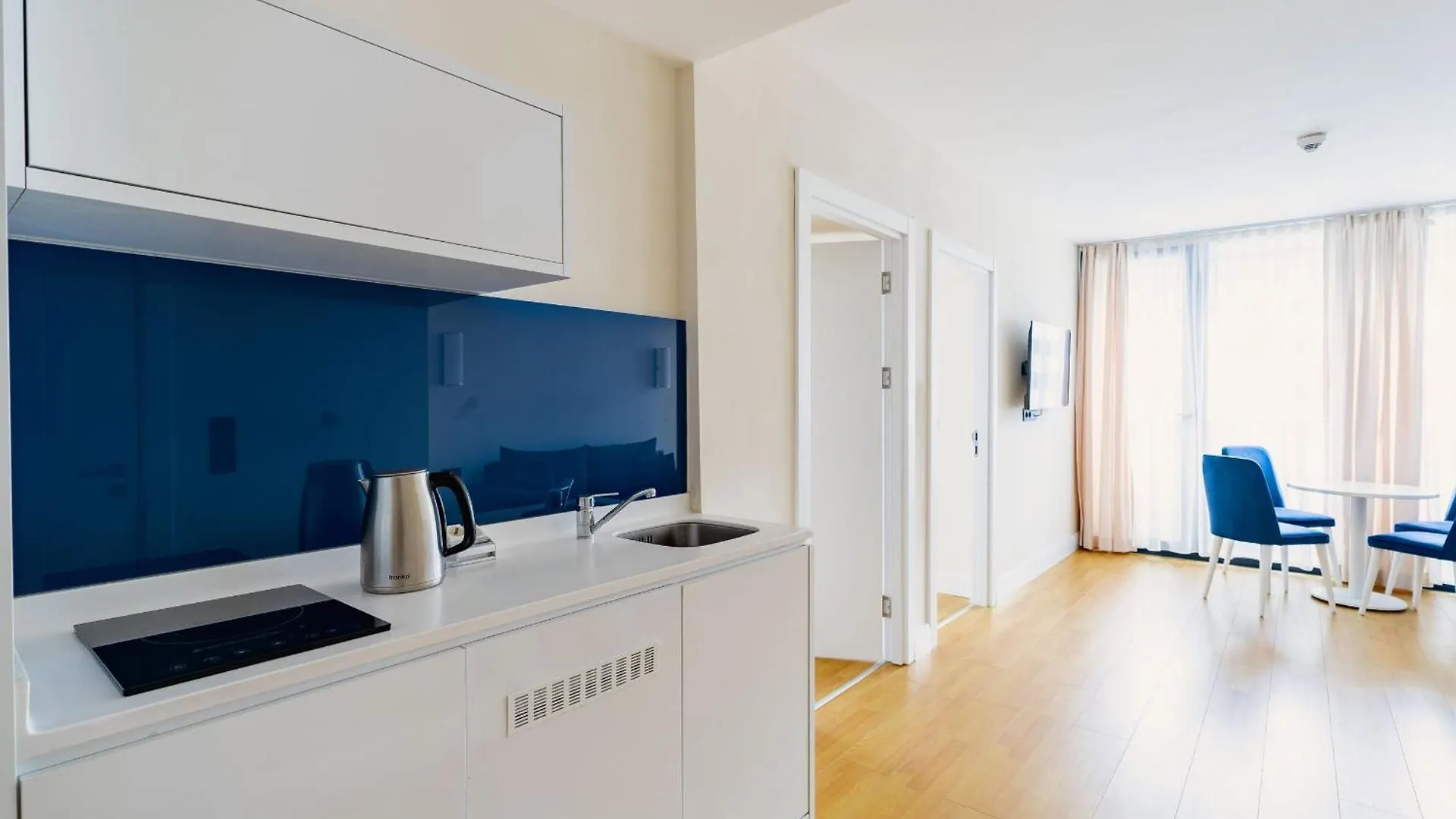 Batumi Beach Resort & Sea View Aparthotel
